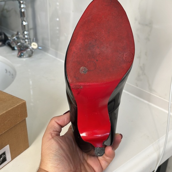 Black Christian loubtouin heels - Picture 7 of 11